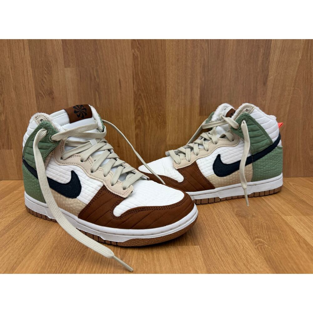 Nike Woman’s Dunk High Next Nature Toasty Size 7 Fleece Lined